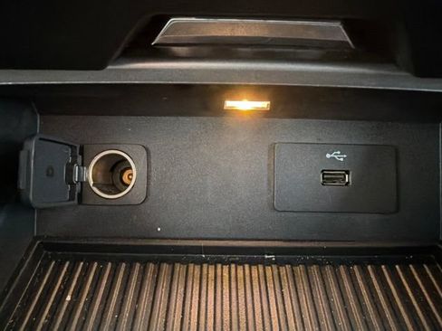 Used 2016 Ford F150 XLT w/ Equipment Group 301A Mid AWD/4WD image 40