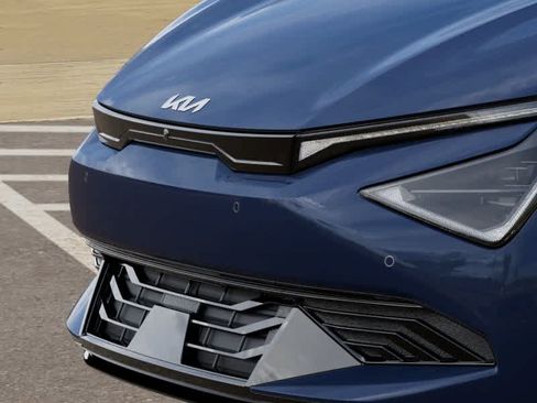 New 2026 Kia EV6 Light RWD image 12