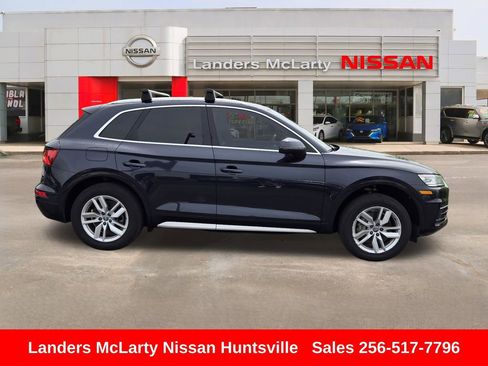 Used 2020 Audi Q5 2.0T Premium AWD/4WD image 2