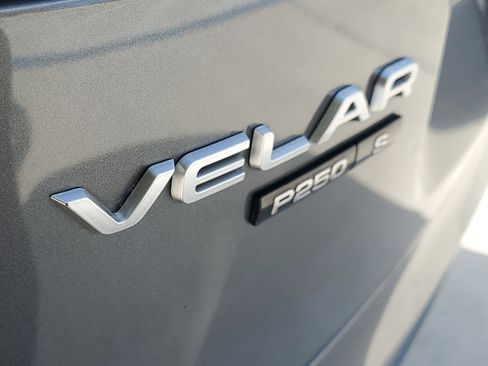 Used 2019 Land Rover Range Rover Velar S image 13