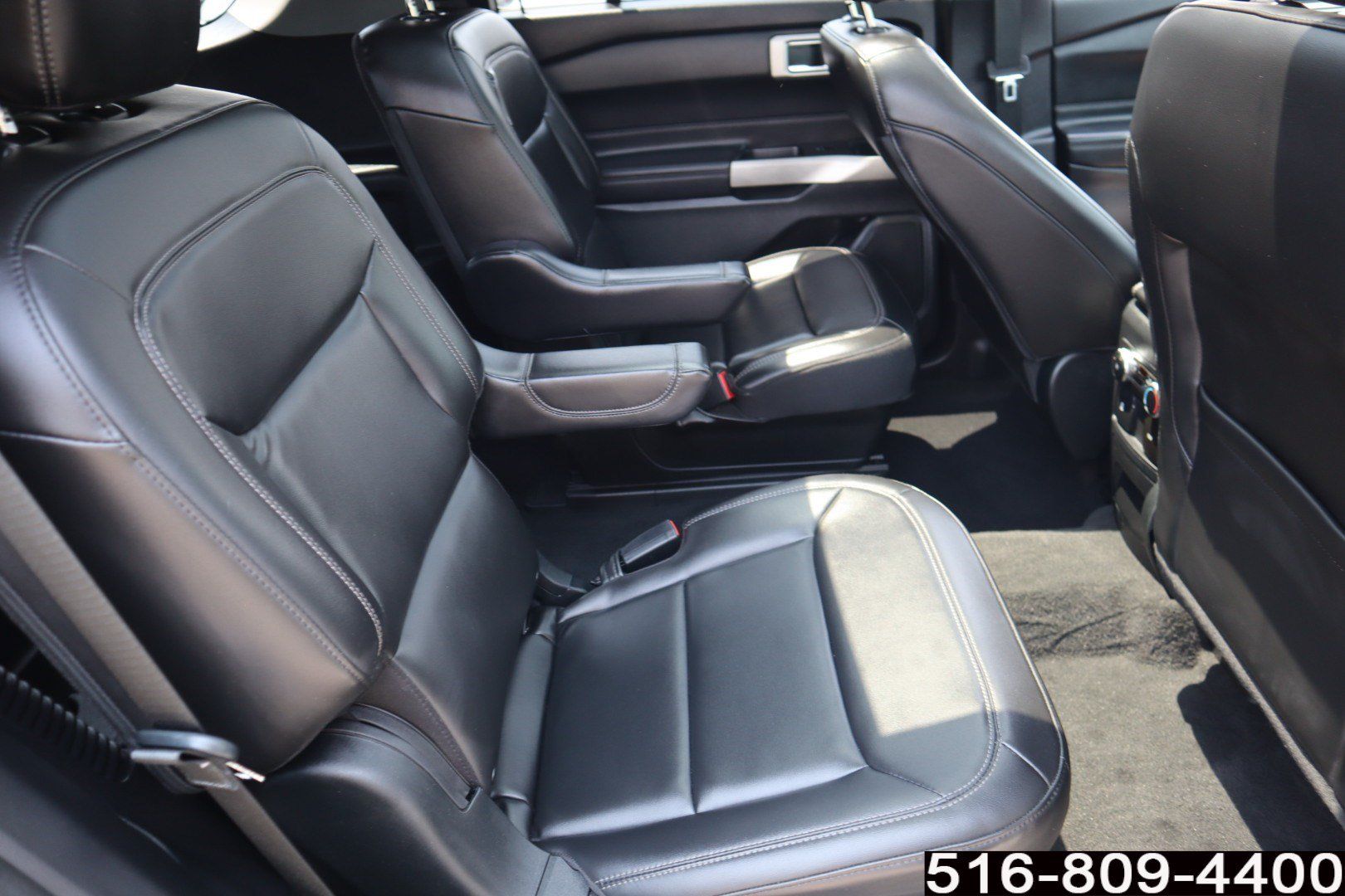 Used 2022 Ford Explorer XLT w/ Equipment Group 202A AWD/4WD image 27