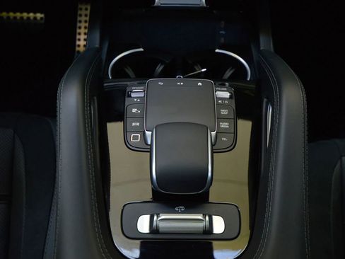 Used 2025 Mercedes-Benz GLE 53 AMG 4MATIC image 37