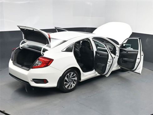 Used 2016 Honda Civic EX image 26