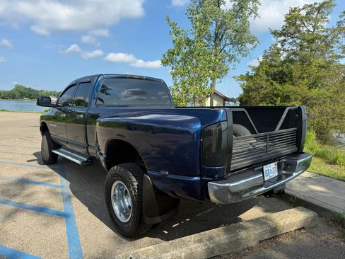 Used 2004 Dodge Ram 3500 Truck SLT AWD/4WD image 7