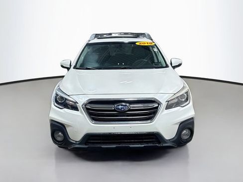 Used 2018 Subaru Outback 2.5i Limited AWD/4WD image 2