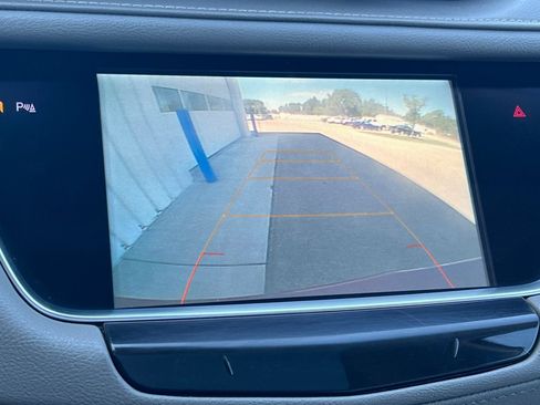 Used 2018 Cadillac XT5 Premium Luxury AWD/4WD image 17