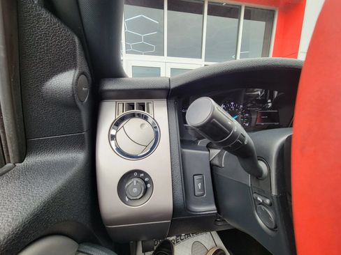 Used 2017 Ford Expedition Limited AWD/4WD image 12