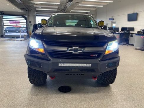 Used 2015 Chevrolet Colorado Z71 image 2