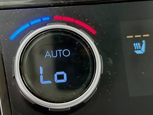 Used 2025 Hyundai Santa Fe SEL image 20