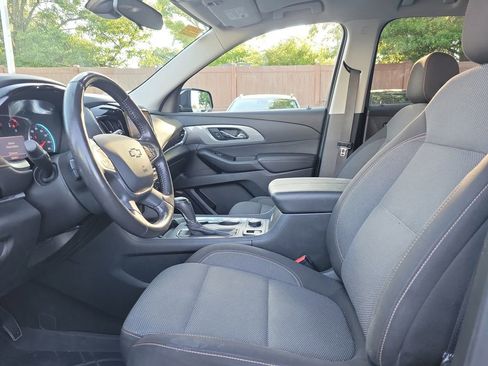 Used 2020 Chevrolet Traverse LT FWD image 22