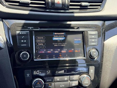 Used 2022 Nissan Rogue Sport SV FWD image 19