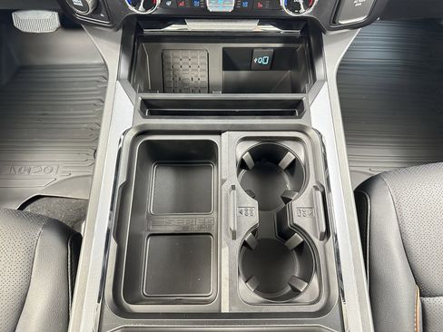 New 2025 Ford F350 Lariat w/ Lariat Ultimate Package image 31