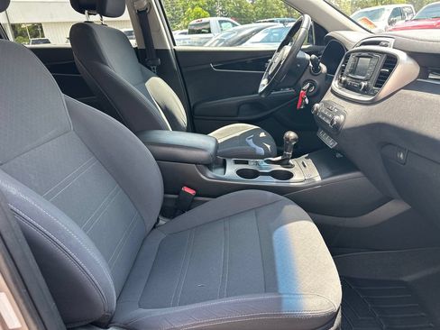 Used 2016 Kia Sorento FWD w/ LX Convenience Package image 14