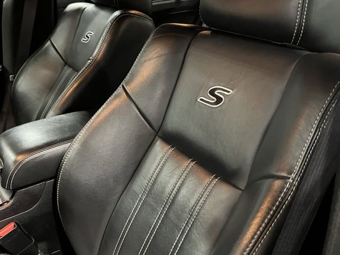 Used 2021 Chrysler 300 S image 16