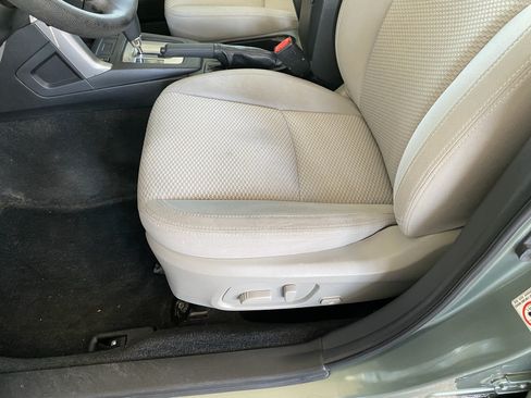 Used 2014 Subaru Forester 2.5i Premium w/ All-Weather Package AWD/4WD image 13