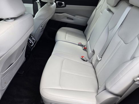 Used 2022 Kia Sorento S w/ Panoramic Sunroof Package image 27