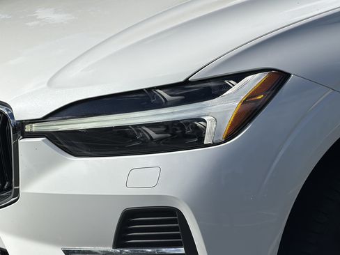 Used 2023 Volvo XC60 B5 Core w/ Climate Package FWD image 6