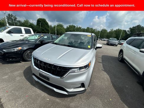 Used 2022 Kia Carnival LX FWD image 15
