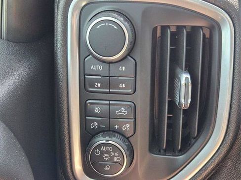 Used 2019 Chevrolet Silverado 1500 High Country w/ Technology Package AWD/4WD image 30