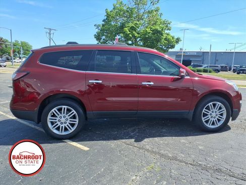 Used 2015 Chevrolet Traverse LT w/ Style and Technology Package FWD image 8