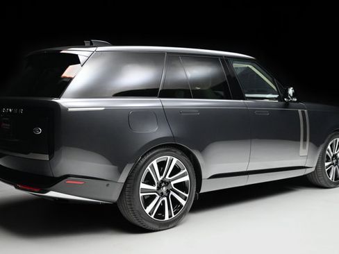Used 2023 Land Rover Range Rover SE image 28
