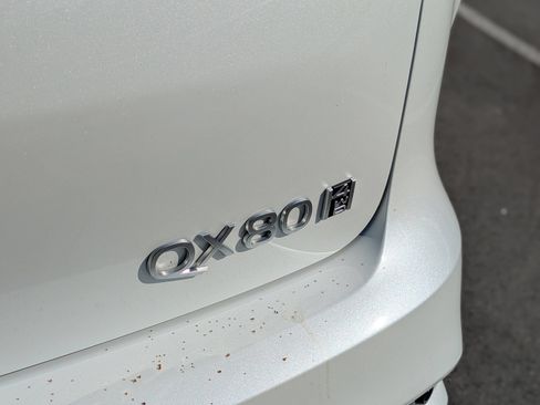 Used 2025 INFINITI QX80 Sensory AWD/4WD image 33