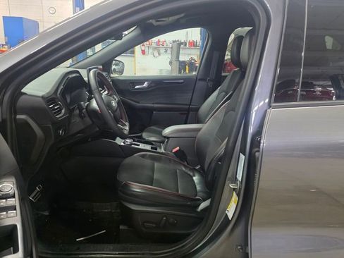 Used 2023 Ford Escape ST-Line Select w/ Tech Pack #2 image 9