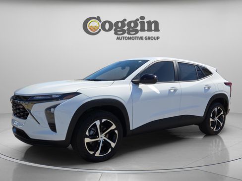 New 2026 Chevrolet Trax RS w/ Driver Confidence Package image 1