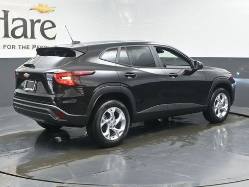 New 2026 Chevrolet Trax LS image 28