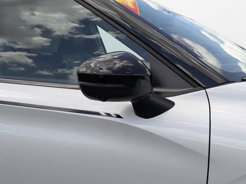 New 2026 Mitsubishi Outlander AWD image 11