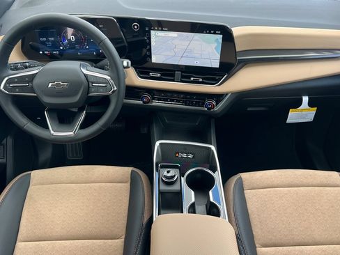 New 2026 Chevrolet Equinox ACTIV w/ Safety and Technology Package AWD/4WD image 10