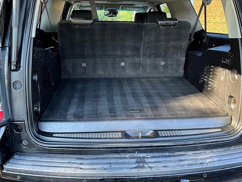 Used 2018 GMC Yukon XL SLT w/ Premium Edition image 36