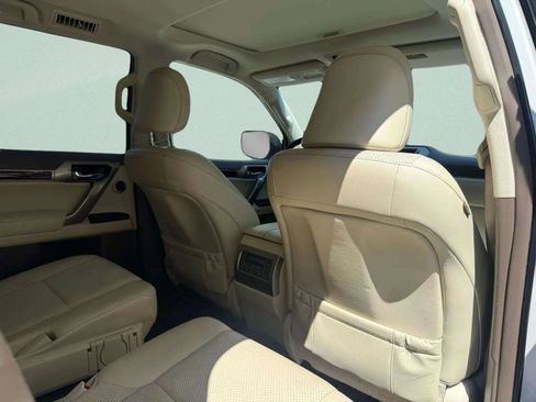 Used 2018 Lexus GX 460 Luxury image 12