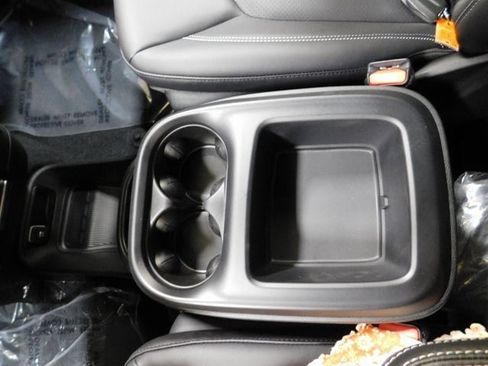 New 2026 Chrysler Pacifica Select image 25