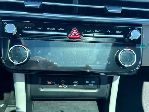 New 2026 Hyundai Tucson Limited image 21