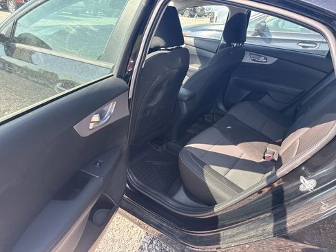 Used 2024 Kia Forte LXS image 6