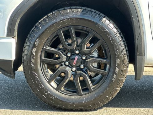 Used 2025 GMC Sierra 1500 Elevation AWD/4WD image 31