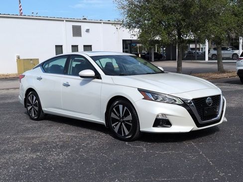 Certified 2022 Nissan Altima 2.5 SL FWD image 2