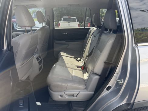 Used 2017 Honda Pilot EX-L image 19