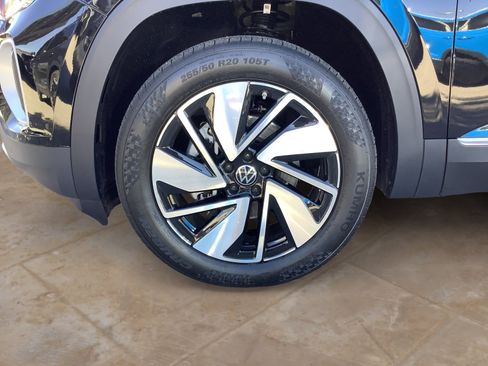 New 2026 Volkswagen Atlas SEL AWD/4WD image 10