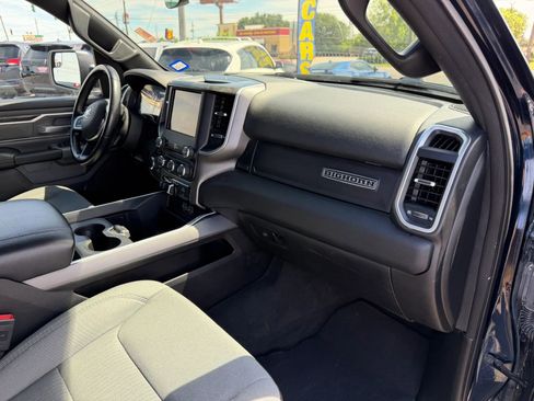 Used 2021 RAM 1500 Big Horn RWD image 13