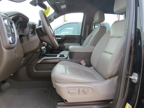 Used 2022 GMC Sierra 1500 SLT w/ SLT Premium Plus Package AWD/4WD image 17