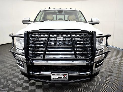 Used 2022 RAM 3500 Limited image 3