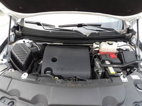 Used 2022 Chevrolet Traverse LT w/ LT Premium Package FWD image 41