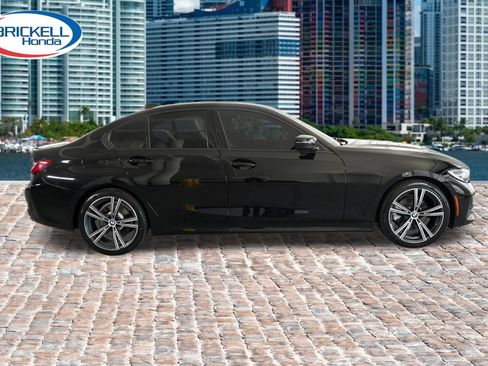 Used 2020 BMW 330i Sedan w/ Driving Assistance Package RWD image 9