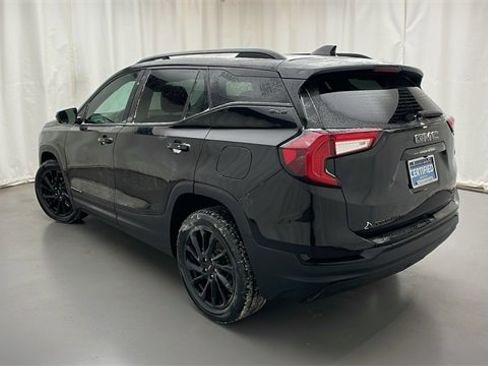 Used 2023 GMC Terrain SLE w/ Driver Convenience Package image 34