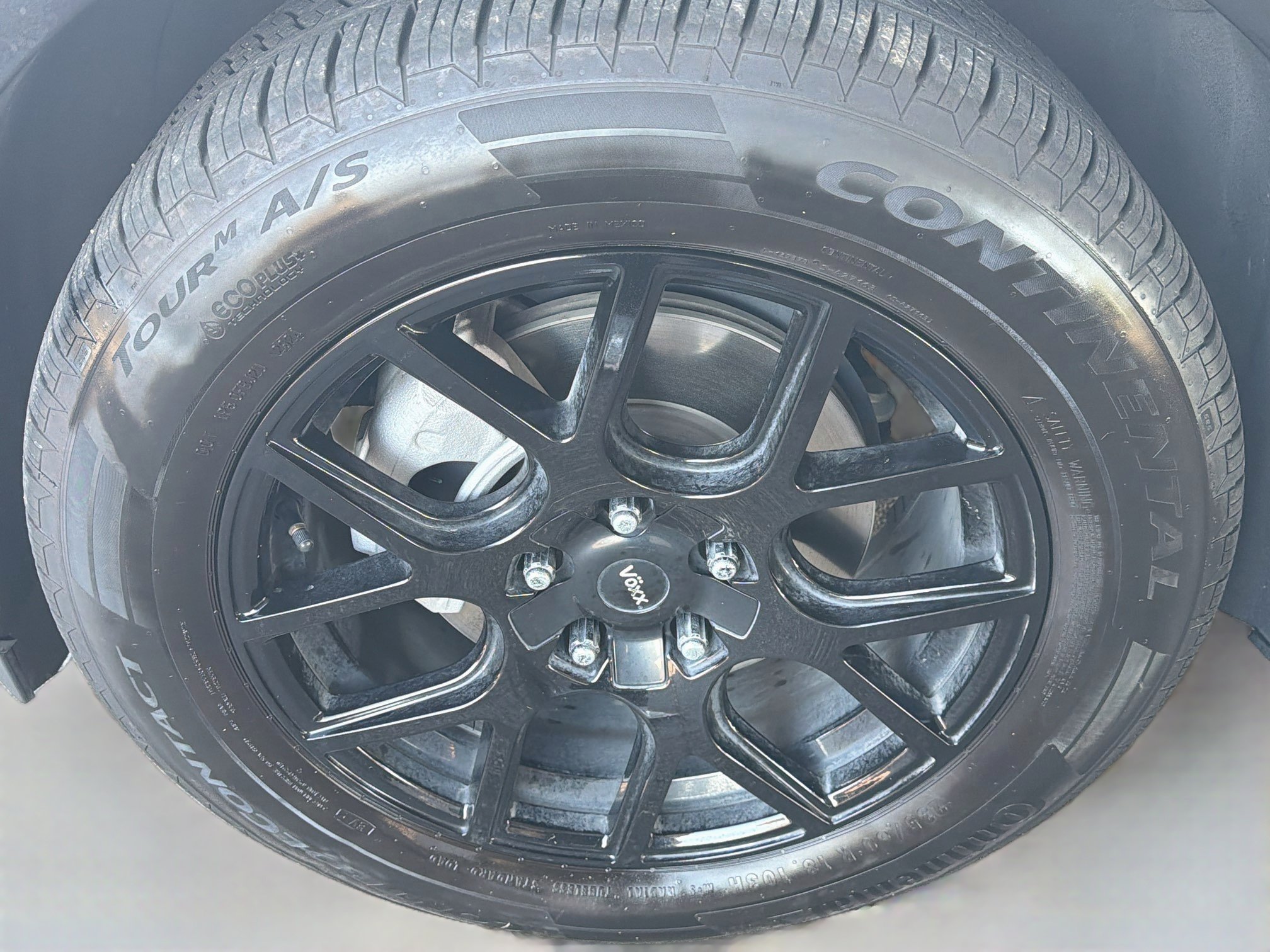 Used 2021 Buick Envision Essence w/ Sport Touring Package AWD/4WD image 11