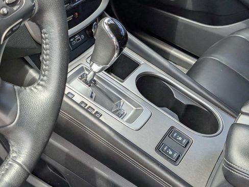 Used 2022 Nissan Murano SV w/ SV Midnight Edition Package FWD image 20