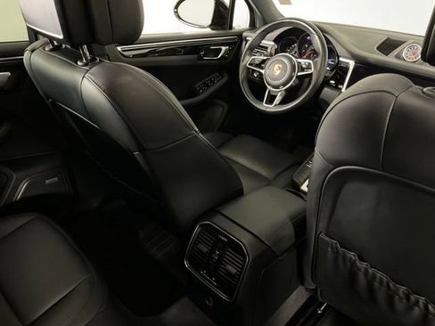 Used 2019 Porsche Macan AWD/4WD image 29