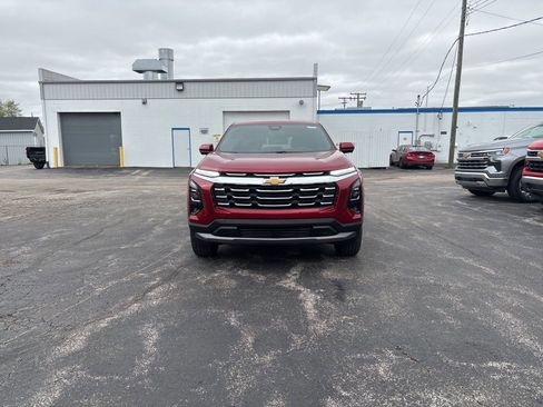 New 2026 Chevrolet Equinox LT FWD image 2